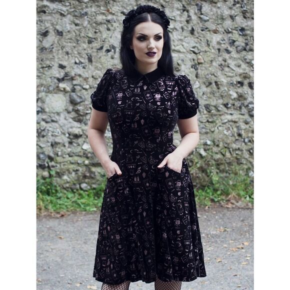 Collectif London Peta Spooky Velvet Swing Dress NWT - Picture 10 of 10